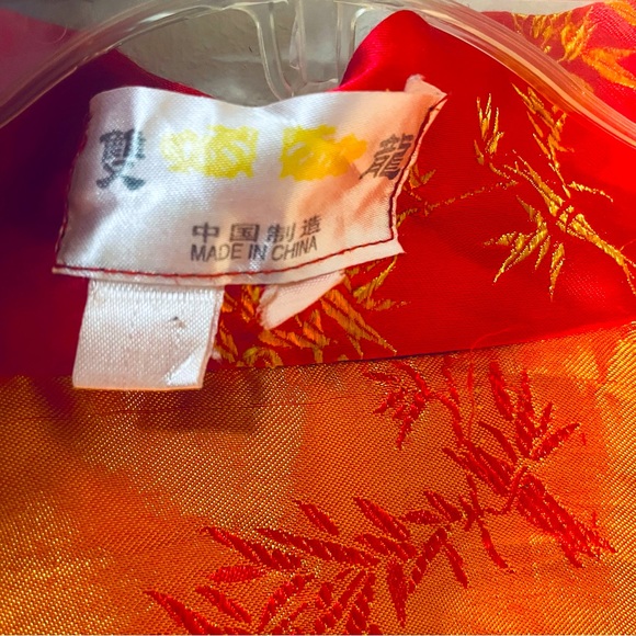 Dragon print Chinese Red Silk Robe - Picture 8 of 9